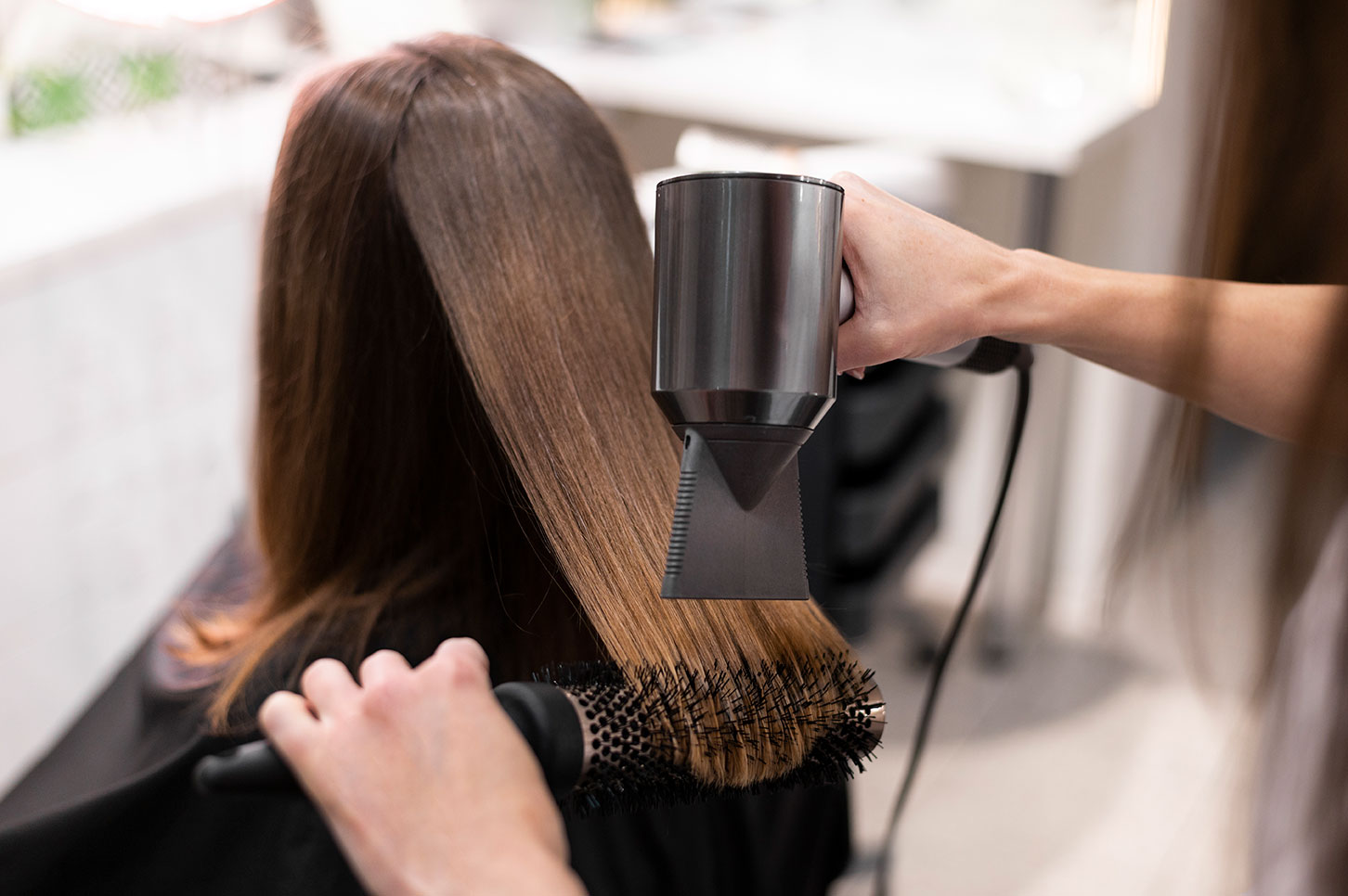 woman-getting-her-hair-done-beauty-salon